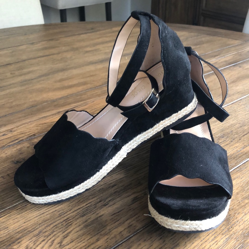 Chase & Chloe Black Suede Ankle Wrap espadrilles